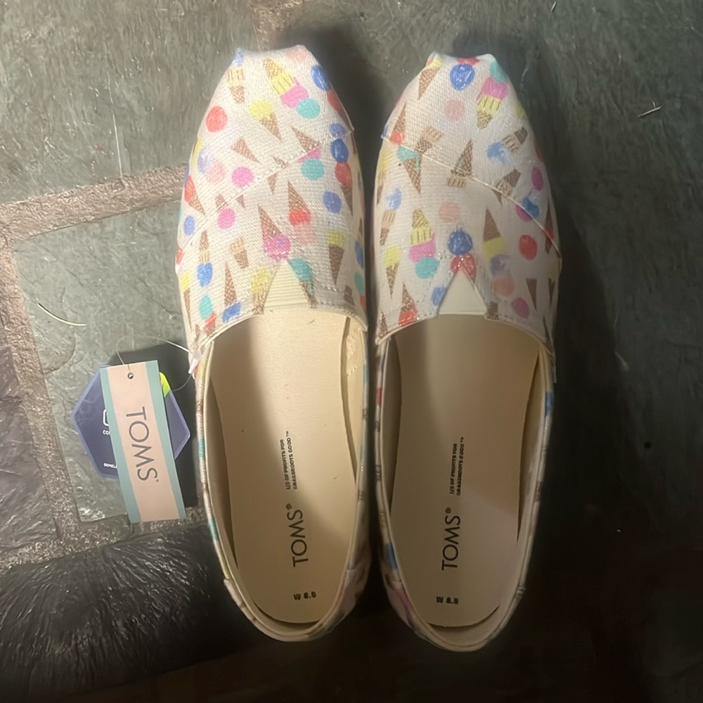 Ice cream toms